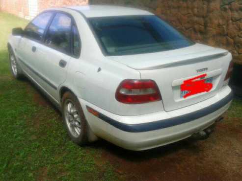 02 Volvo S 40 T4 for sale