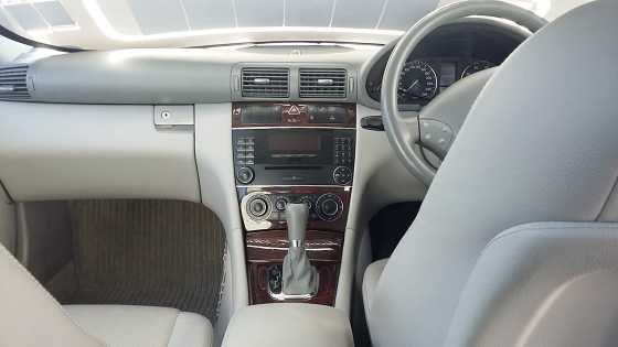 06 MERC C280 AUTO ELEGANCE FACELIFT -104500km - FSH - SUPER CLEAN