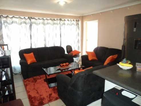 1 bedroom flat in Kempton Park