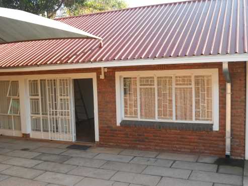 1 Bedroom Garden flat in Russel street Rietondale