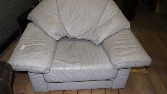 1 Seater Couch S012723A