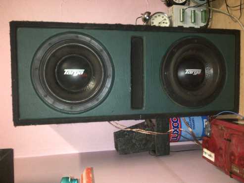 10 inch dubble voice coil subs and 9000watt monoblock amp