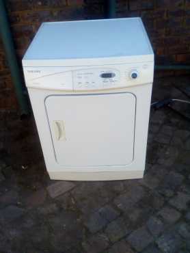 10 kg Tumble drier for sale