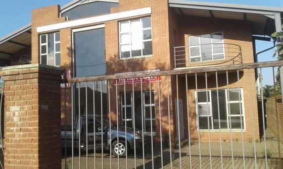 1150 sqm Factory with upmarket showroom for sale in Silverton