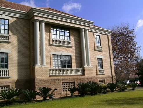 1,173m Office Block To Let - Main Road - Bryanston