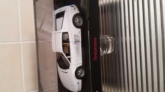 118 scale Ferrari Testarossa