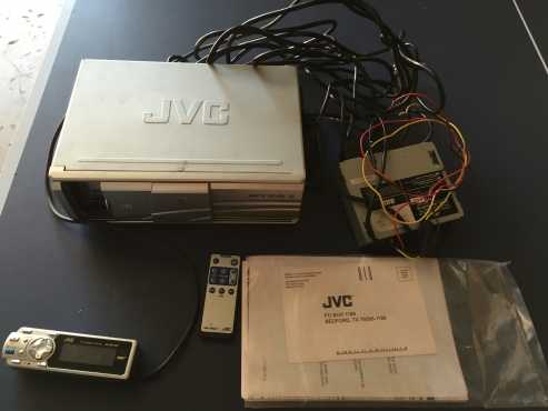 12 Cd shuttle JVC