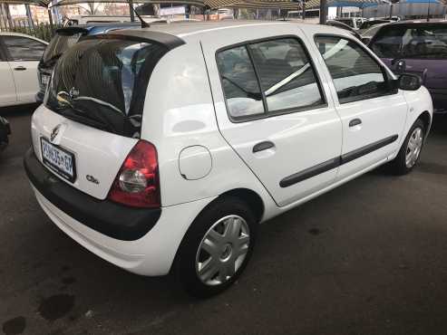 1.2 Renault Clio for sale