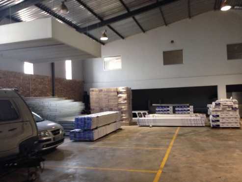 1,300m, WAREHOUSE TO LET, SILVERTONDALE