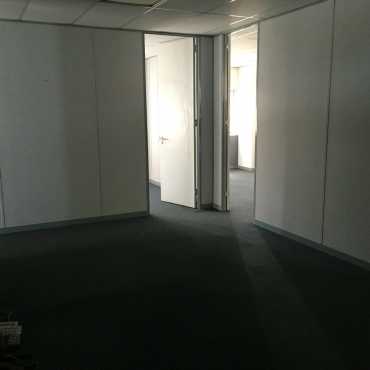 130m, OFFICE TO LET, BRYANSTON