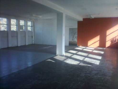 1350m2 mixed use property for sale in Alberton North