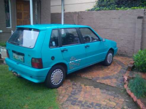 1400 Blue Fiat Uno for sale R15000