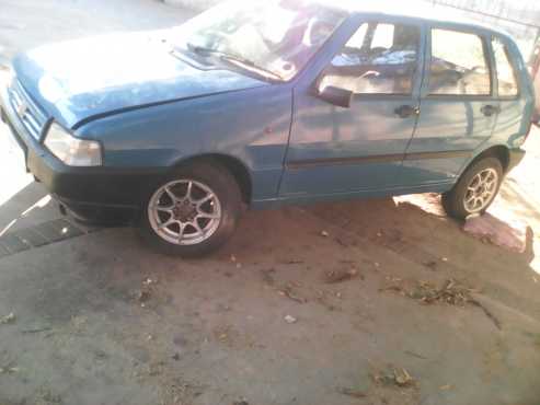 1400 uno pacer for sale running has papers.R17000 neg