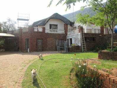 15 ha with 2 houses 18km west of PTA