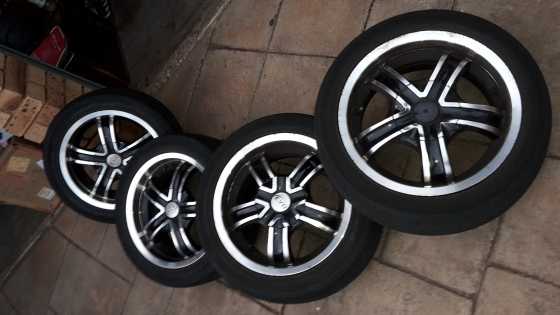 15 inch Mags 4 Sale in very good condition tyres need replacement