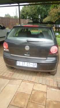 1.6 black polo 2008 with sunroof for sale