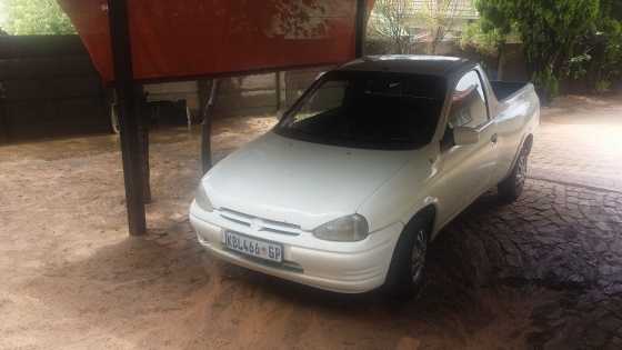 1.6 opel  corsa bakkie