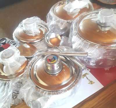 16 Piece Stainlees steel pot set