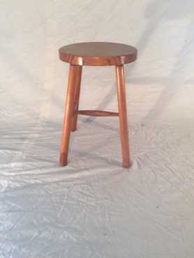 164-9 Varnished pine 4 leg stool