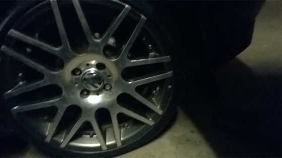 17quot wheels wth tyres