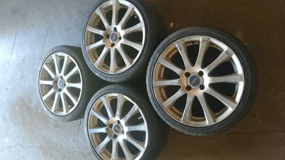 17quot Zeptor Mags with Second hand Tyres