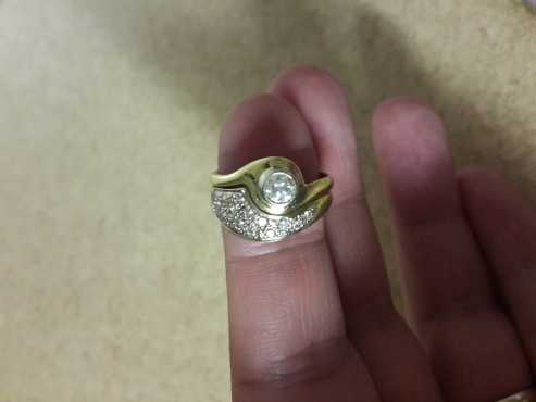 18 carat gold ladies wedding ring