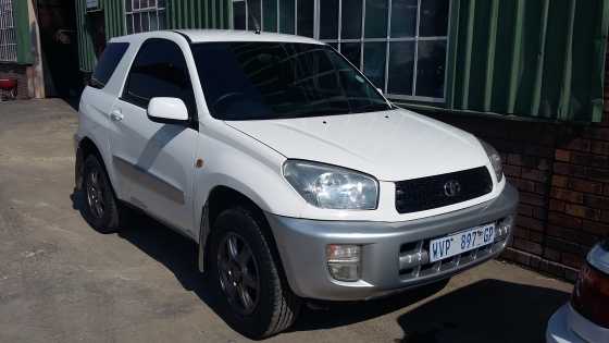 1800 Toyota Rav 2003