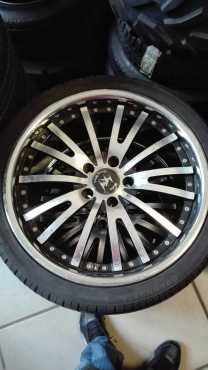 18039039 Rims with Tyres