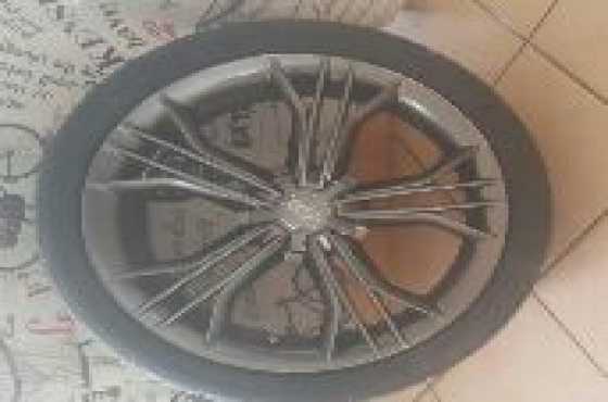 19 inch Audi mags for sale