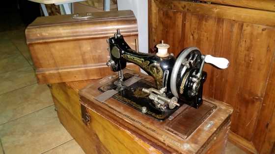 1930 Frister amp Rossman sewing machine