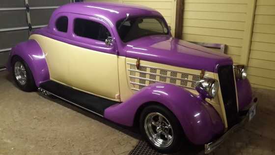 1935 Ford Coup
