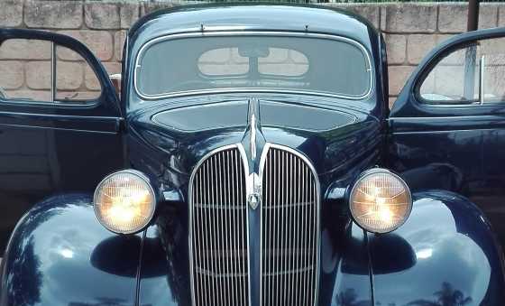 1937 Plymouth De Luxe 4-Door Sedan