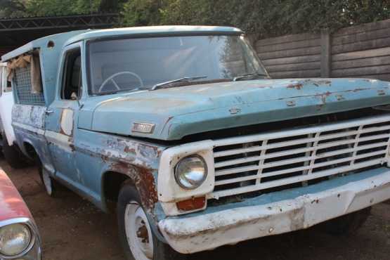 1967 FORD F100