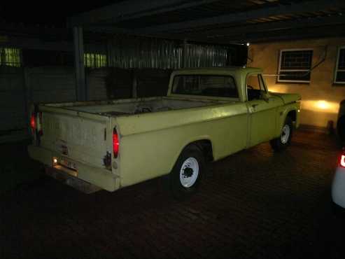 1969 Dodge D200