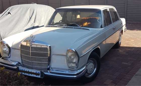 1969 Mercedes 280S  - one owner car with FSH