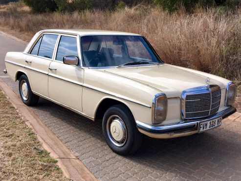 1976 Mercedes Benz 230.4 W115