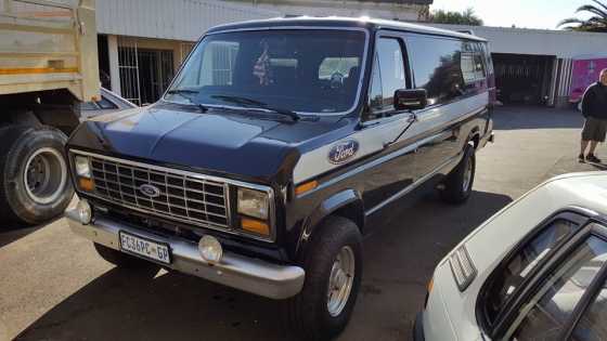 1983 Ford Transit Van V8 Ford motor