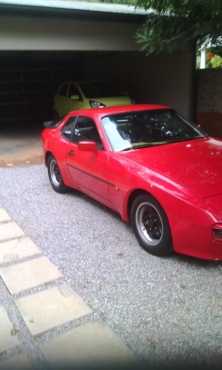 1983 Porsche 944 manual