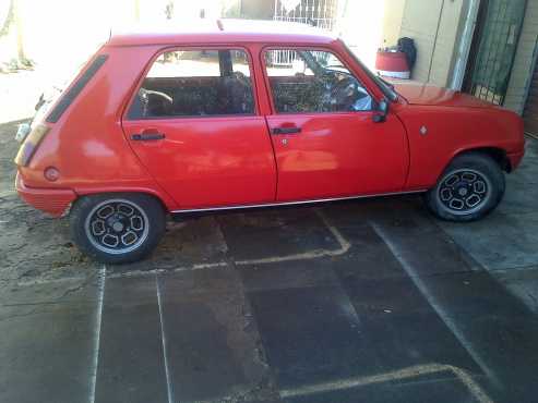 1983 renault ts5 4speed 1400cc 5door R15000 neg