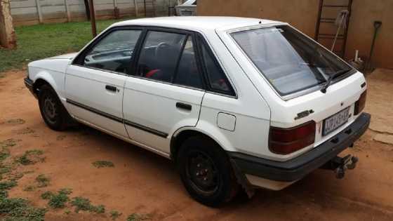 1986 mazda 323