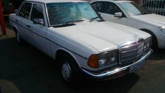 1986 Merc 230E