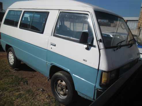 1986 Mitsubishi Husky L300