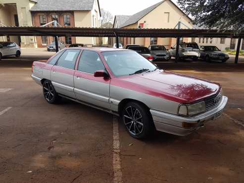 1988 AUDI 500 SE DRIVE-AWAY