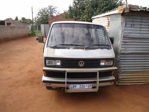 1989 Volkswagen Caravelle MicroBus complete Bus expluding exgine and gearbox