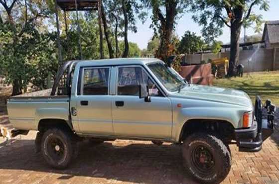1991 2.2 petrol met 4y engine hy is 4x4