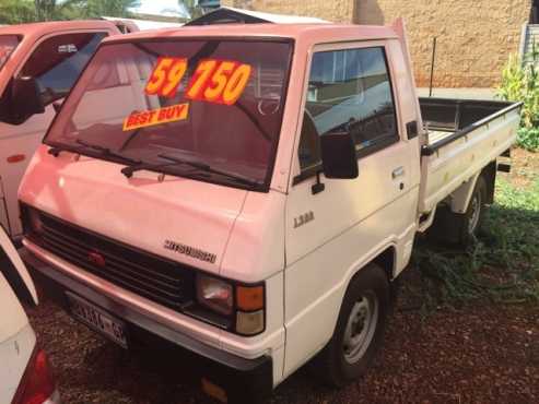 1993 Mitshibishi L 300 bakkie for sale