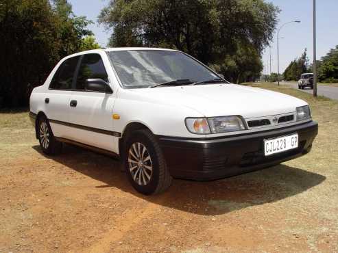 1994 Nissan Sentra 160i Automatic