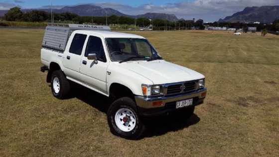 1995 Toyota Hilux 2.8d Double Cab 4x4 SFA