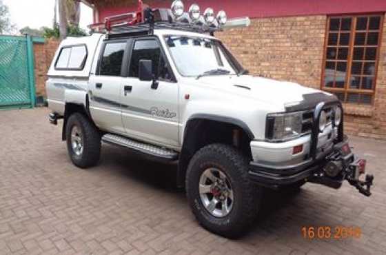 1995 Toyota Hilux DC Raider