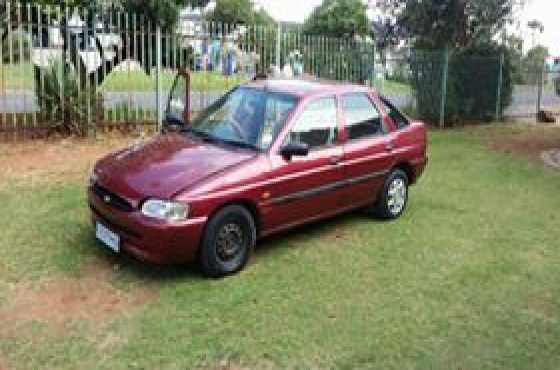 1996 Ford escort